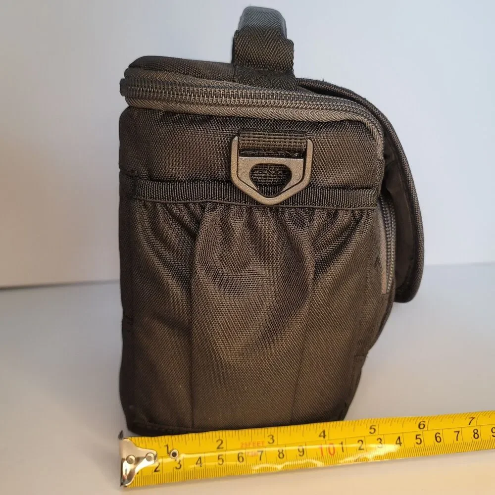 Lowepro Adventura SH 120 II Shoulder Bag for DSLR Camera Removable Strap